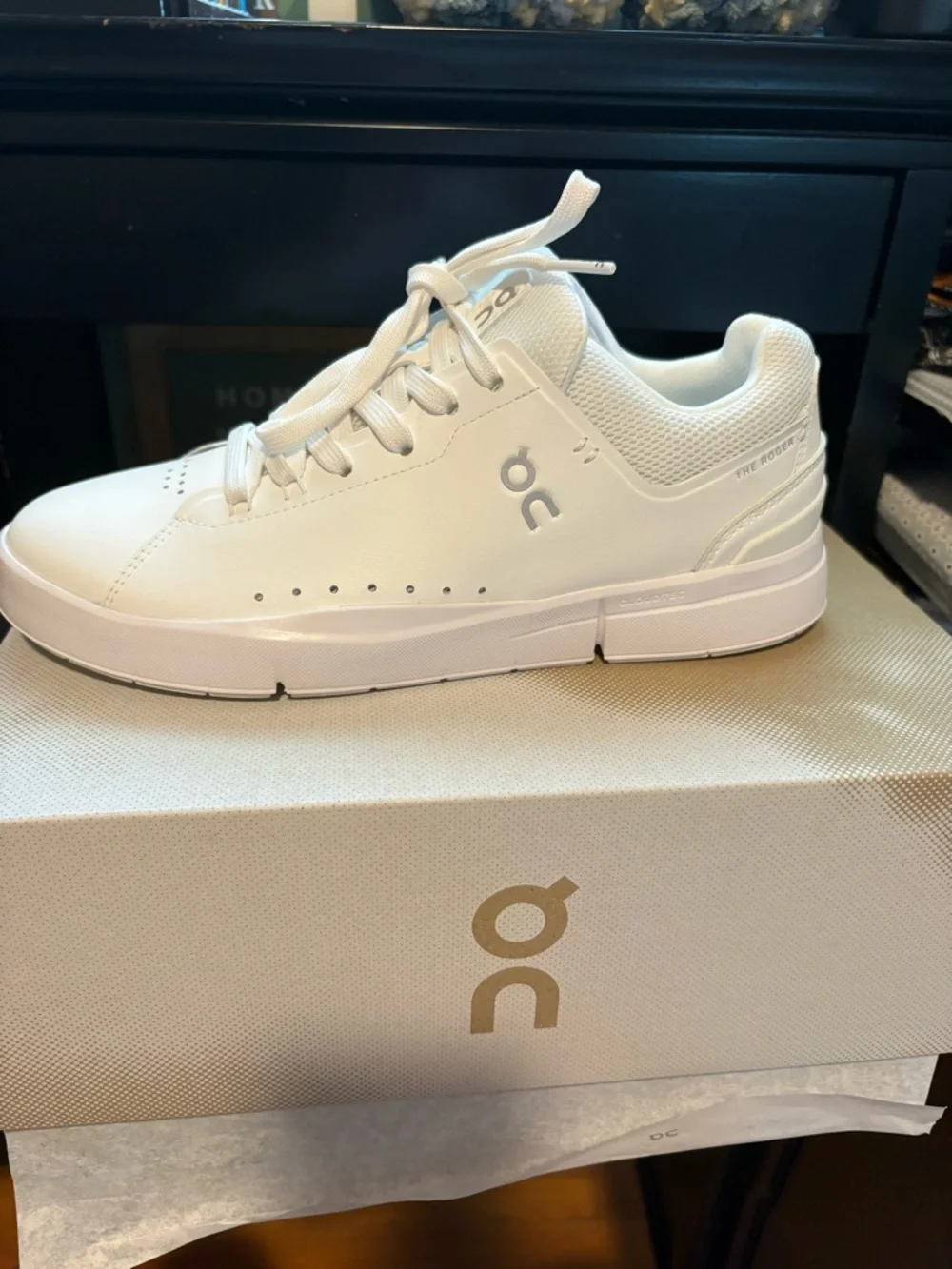 Brand new in box On Cloud THE ROGER Advantage size 8.5 women’s - Picture 6 of 10